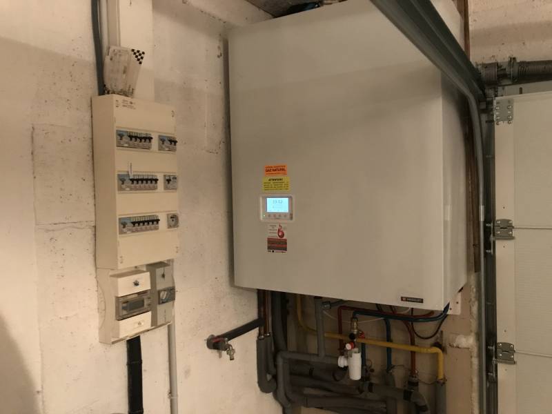 Installation chaudière gaz condensation FRISQUET à Trévoux